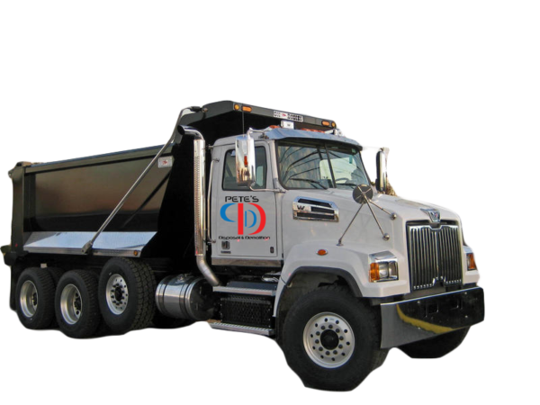 TRI-AXLE DUMP TRUCK HAULING